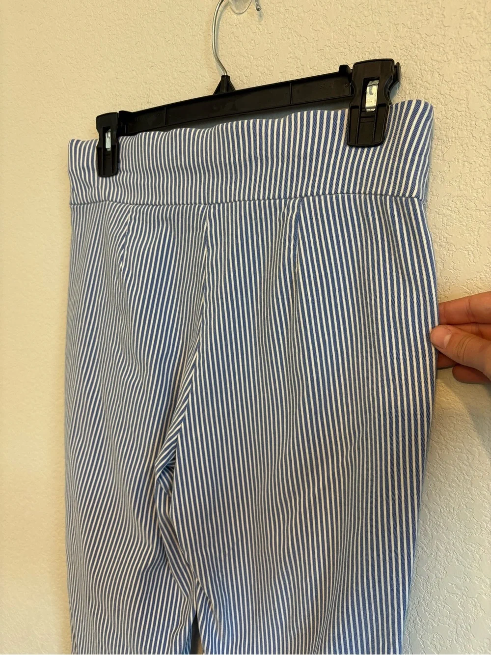 Jones New York Signature Blue White Striped Pull On Ankle Pants Women Medium
